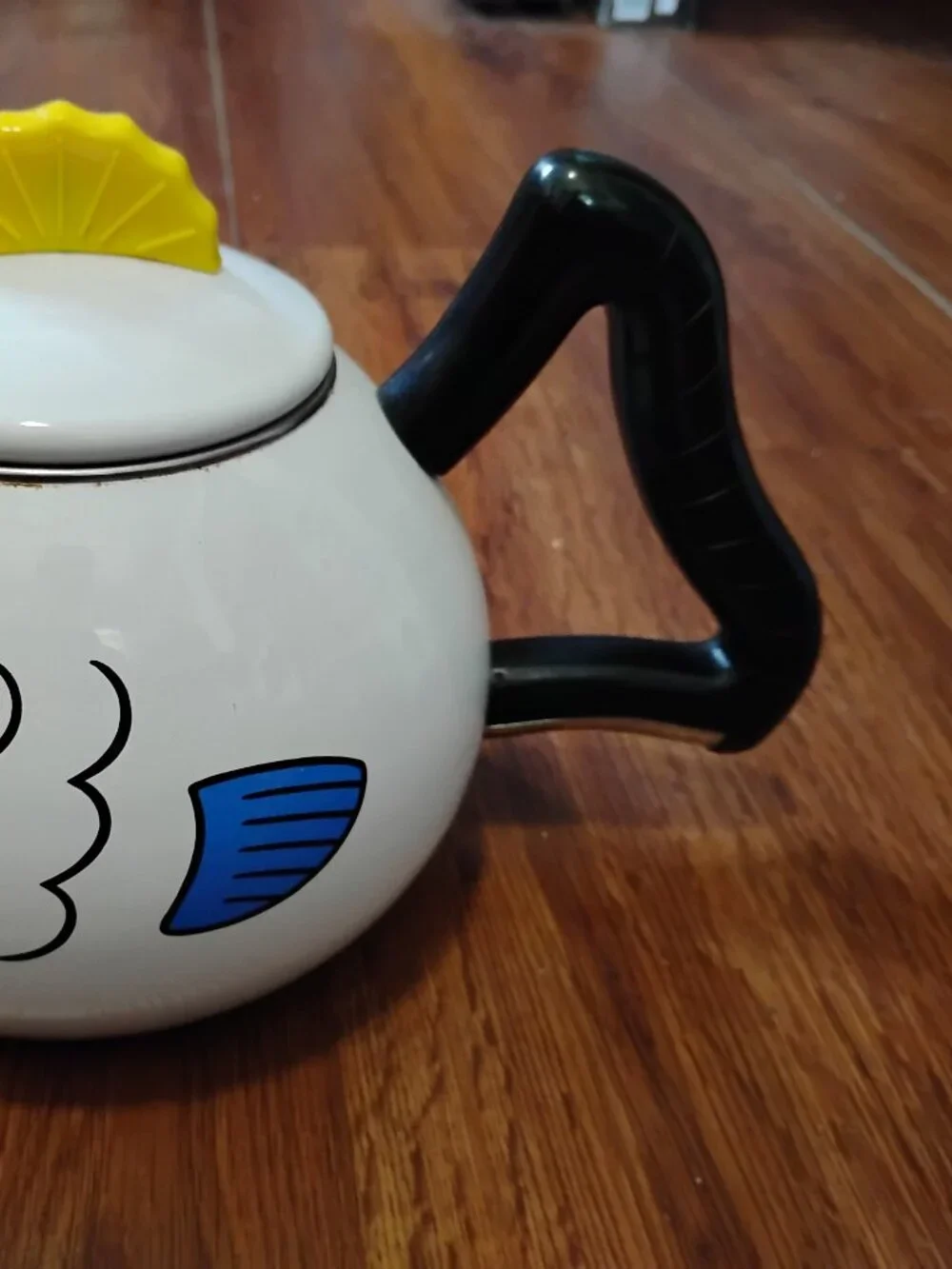 Vintage Kamenstein Fish Tea Kettle Pot